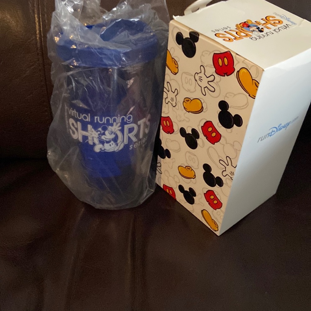 Run Disney tervis with box